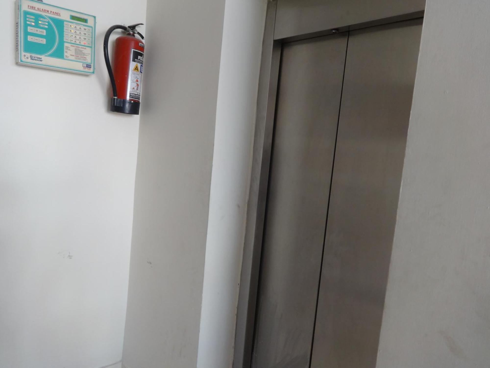 Hotel Mem International Nowe Delhi Zewnętrze zdjęcie
