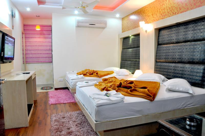 Hotel Mem International Nowe Delhi Zewnętrze zdjęcie