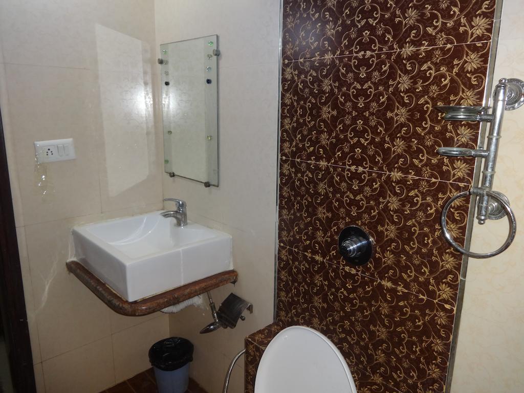 Hotel Mem International Nowe Delhi Pokój zdjęcie